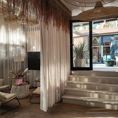 فندق Platinium 4*